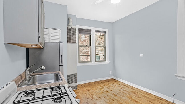 Kitchen / Living