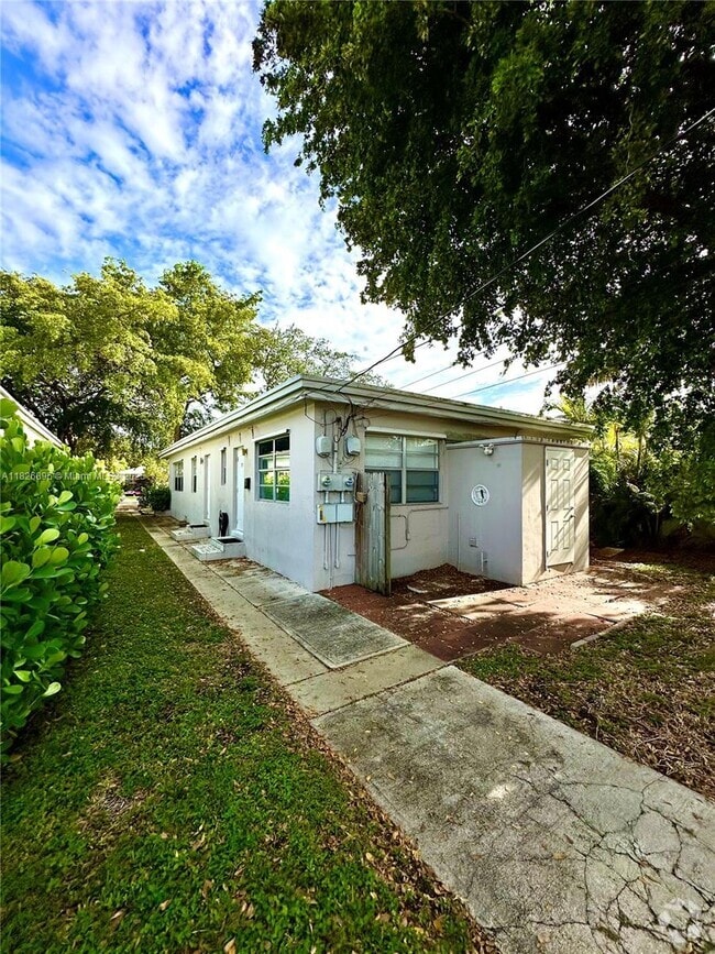 Building Photo - 1941 Dewey St Unit 1 Rental