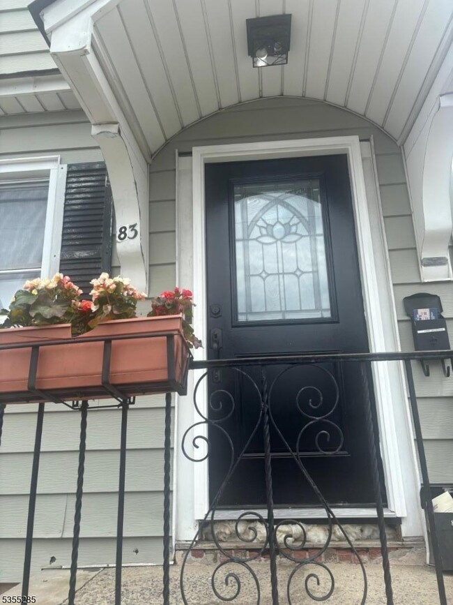 Photo - 83 Maple Ave Apartamento Unidad 2