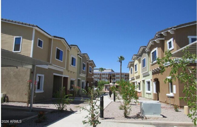 Photo - 7323 E Belleview St