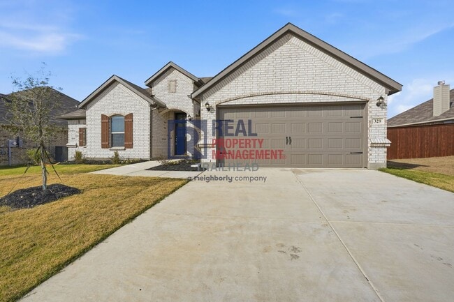 Photo - Refined 3-Bedroom Single-Story Home with Versatile Layout