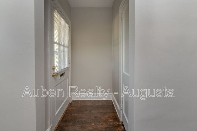 Photo - 2207 Montclair St