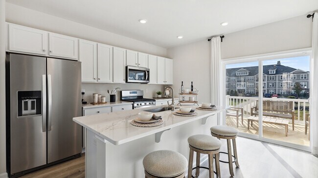 Photo - 228 Macoun Way