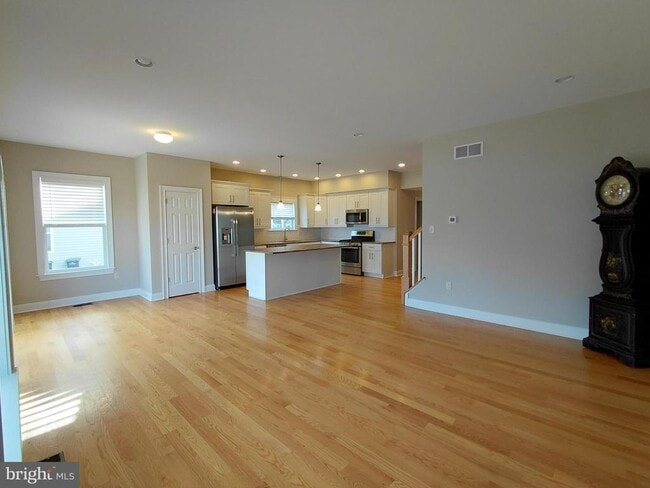 Photo - 912 Cemetery Rd