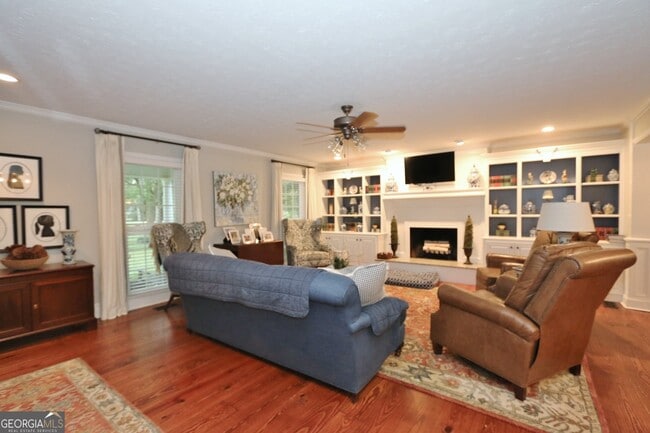 Photo - 1001 Brownwood Rd