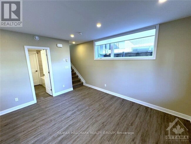 Photo - 320 Mona Ave Unit B