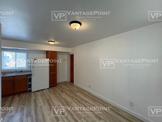 Photo - 2106 Thomas St