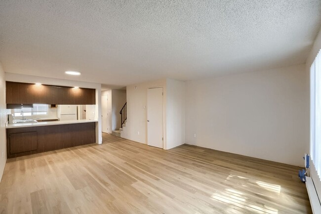 Photo - 6931 Rainier Dr Unit 31-07