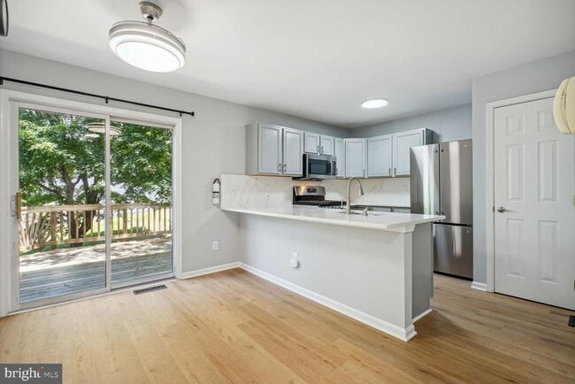 Photo - 6146 Kendra Way