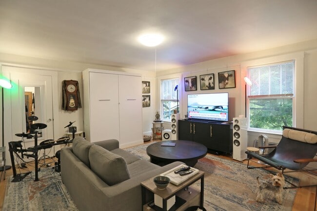 Photo - 741 Douglass St Unidad #10