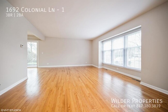 Photo - 1692 Colonial Ln