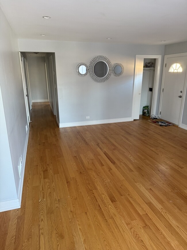 Photo - 7710 Kedvale Ave