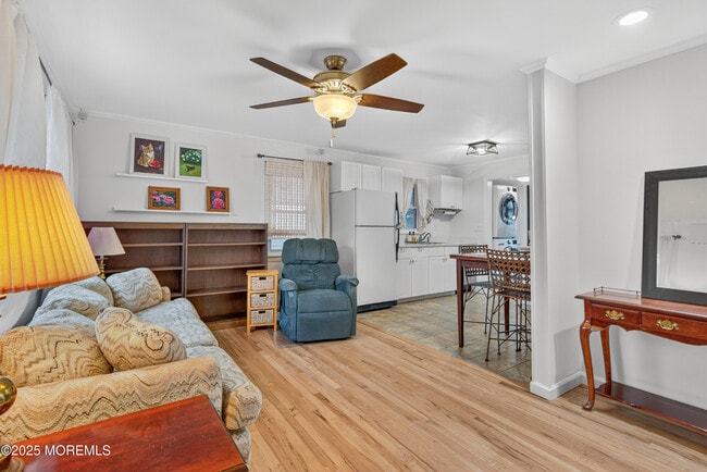 Photo - 1114 6th Ave