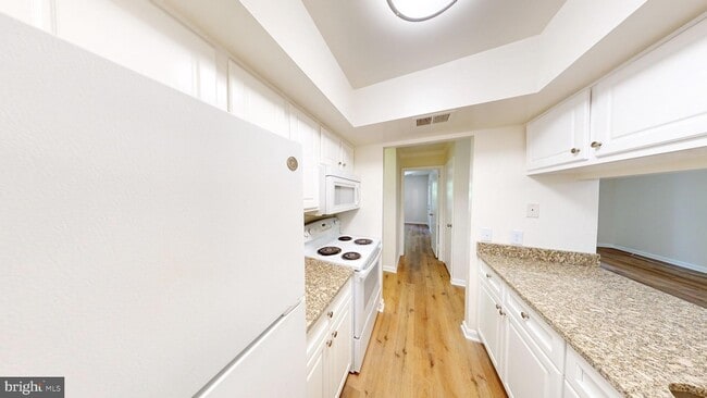 Photo - 18318 Streamside Dr Unit 202