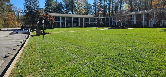 Photo - 102 Boyd Dr Unit 3B