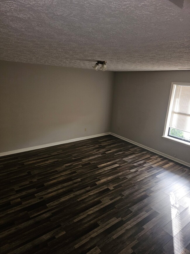 378 River St Unit 5E
