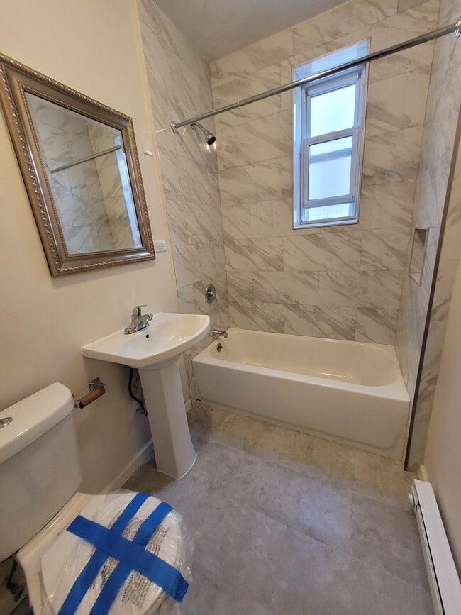 Photo - 341 Midwood St