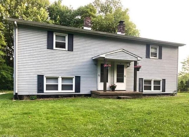 Photo - 7606 Thompson Sharpsville Rd NE Unit B