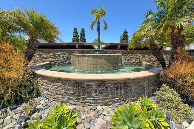 Photo - 8545 Villa La Jolla Dr Unit H