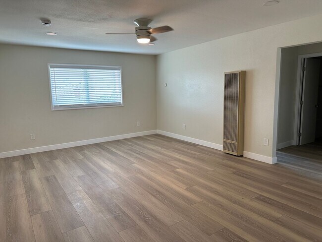 Photo - 12th St. Unit 1128 - 2 Bed/1 Bath Apartment