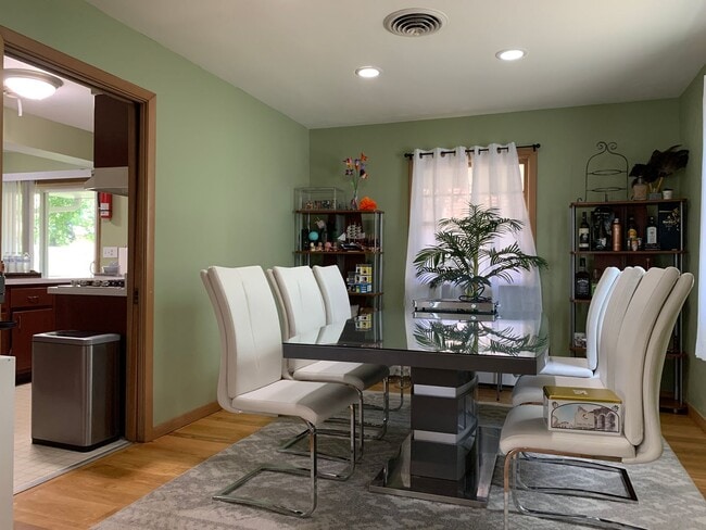 Photo - NOW Leasing!