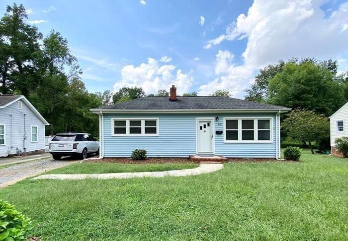 Charming 2BD/1BA Ranch in Bradley Hills! - Charming 2BD/1BA Ranch in Bradley Hills! House