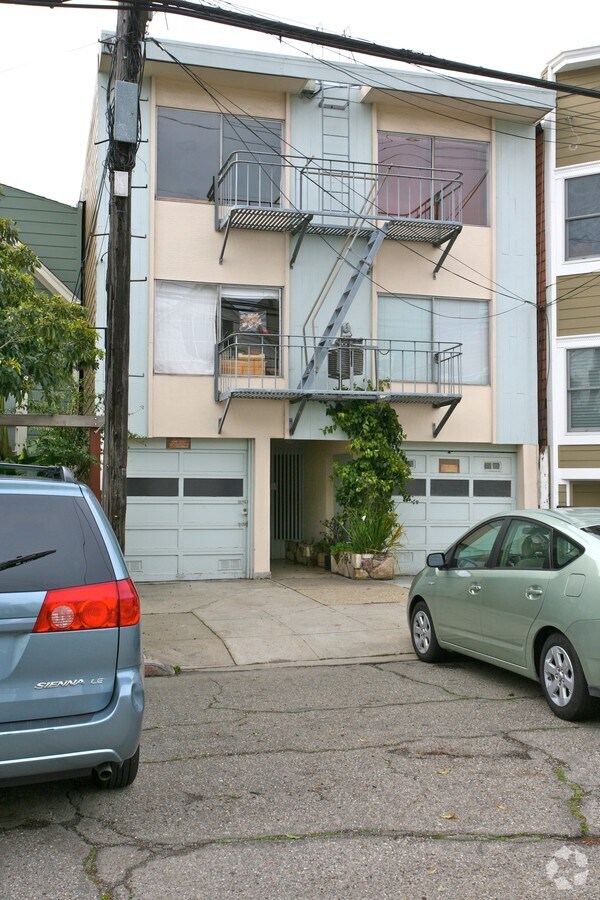 Photo - 890 Kansas St