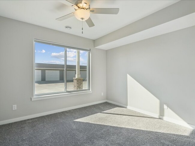 Photo - 7028 Thunder Vly Dr Unit Apt 2