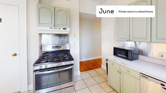 Photo - Room in Shared 4 bed/2 bath home Unit B