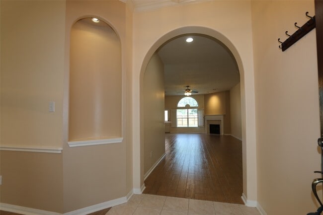 Photo - 1611 Maryvale Dr