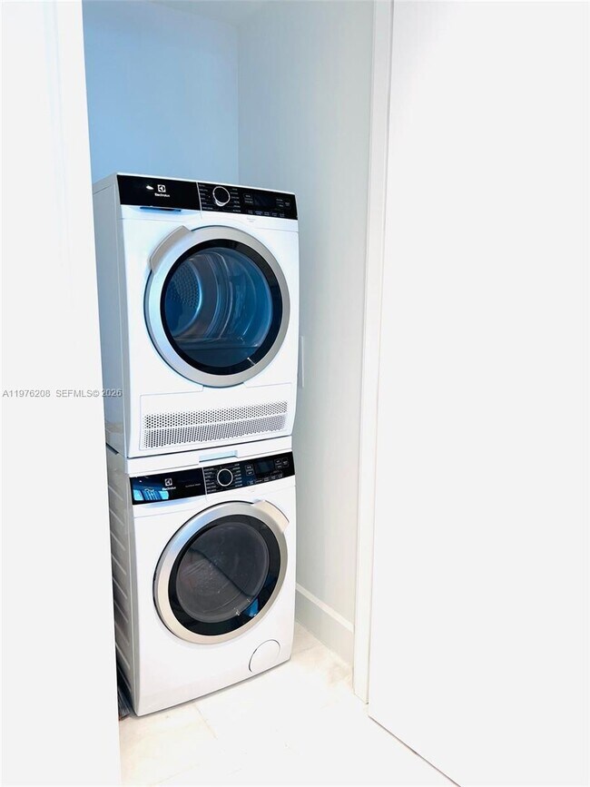 Photo - 700 NE 26th Terrace Unit 3504