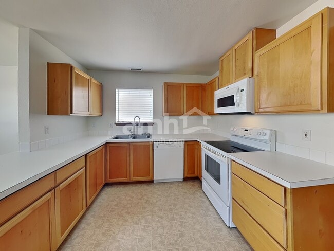 Photo - 1110 Boatman Ave NW