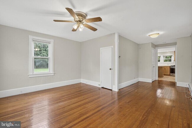 Photo - 432 Plainsboro Rd Unit 2