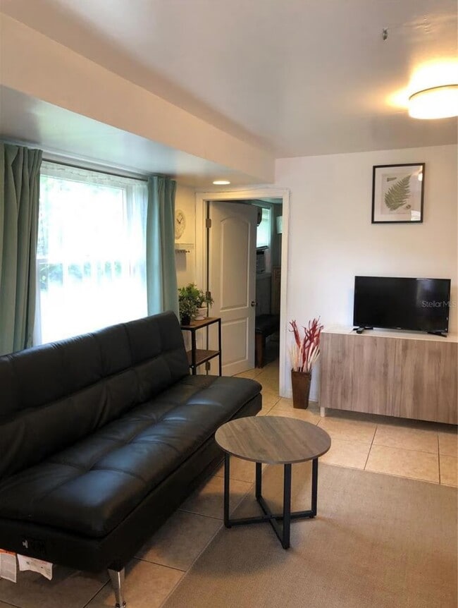 3217 McIntosh Rd Unit B