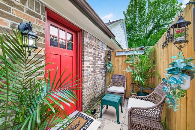 Photo - 29403 Raestone St