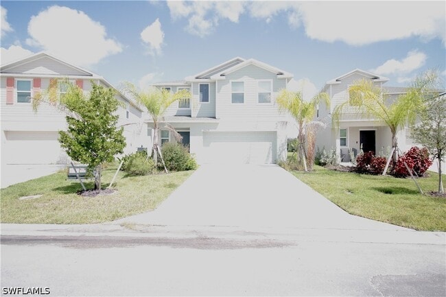 19619 Fairhill Ct