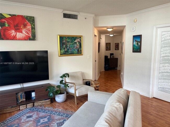 Photo - 2000 N Bayshore Dr Unit 301