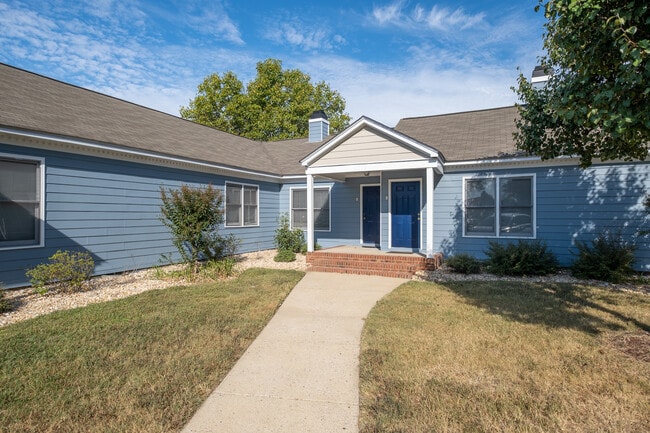 Photo - MILLBROOK POINTE