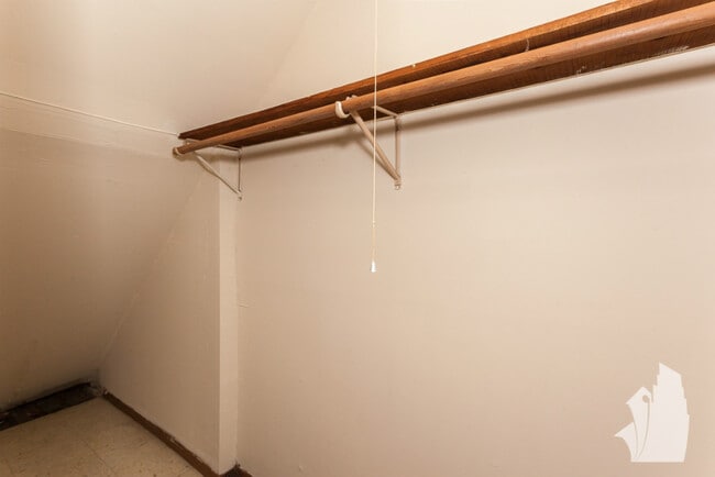 Photo - 2254 N Southport Ave Unit 2
