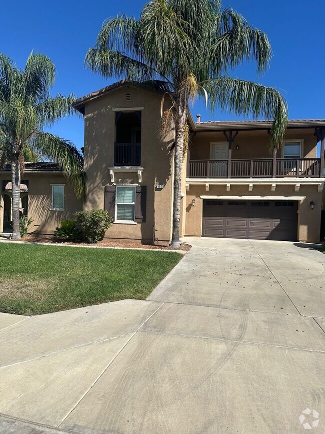 Building Photo - Two Story Home In the Sandalwood Community...