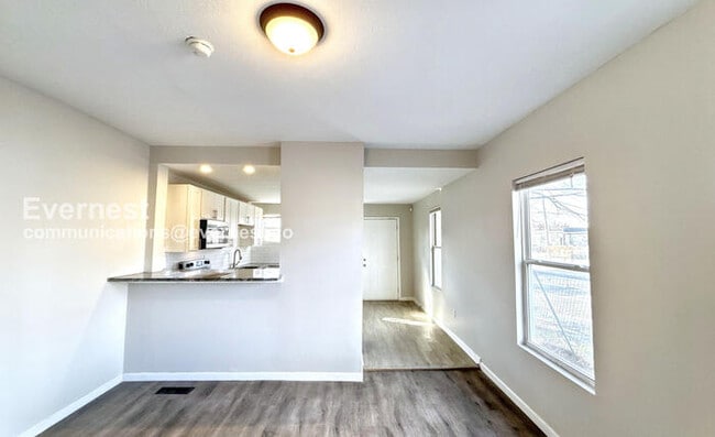 Photo - 37 S Yale Ave