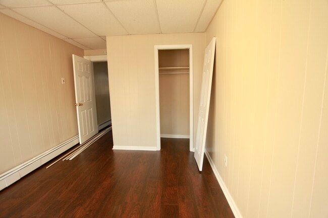 BR2 - 72 Wales Ave Unit FL2