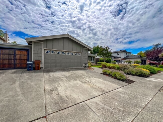 Photo - Elegant Browns Valley Four Bedroom Home