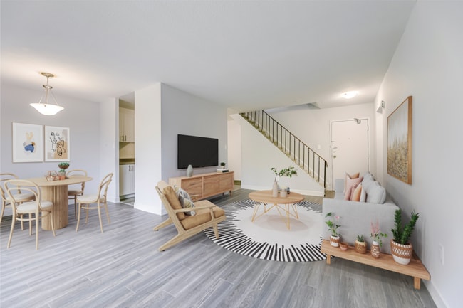 Photo - 75 Orenda Court