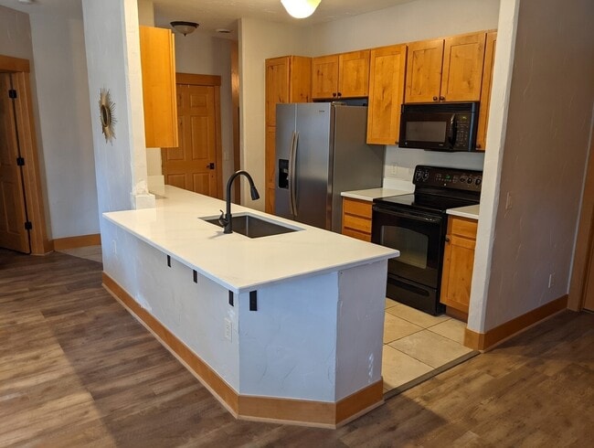 Building Photo - 441 Clara Ave Unit 111