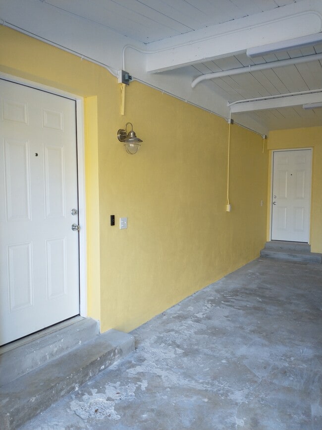 Photo - 135 NW Shannon Ave