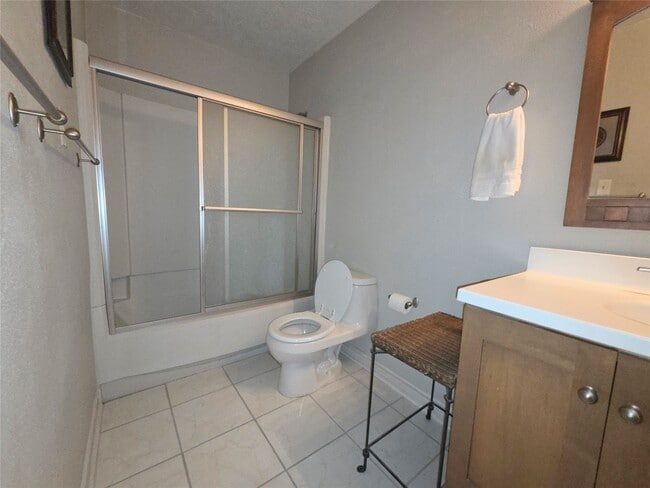 Photo - 801 River Rd
