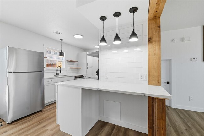 2304 SE Jayel Terrace