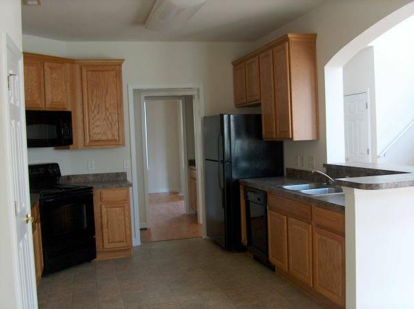 Photo - 879 Brookline Dr