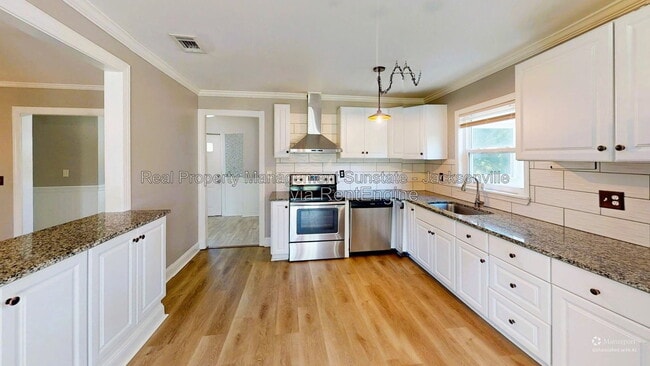 865 Rudder Rd